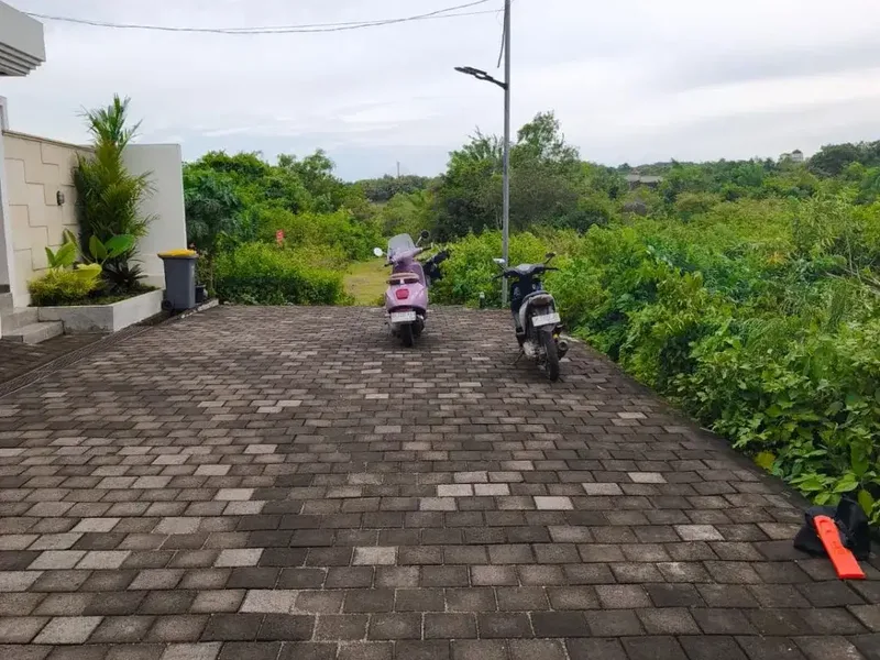 TANAH KOSONG DI BENOA NUSA DUA BALI DEKAT PANTAI PANDAWA - Bali in Bali