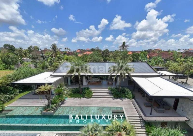 Villa Mewah Hak Milik di Tabanan - View Sawah 360Deg & Private Estate Eksklusif - Real Estate in Bali