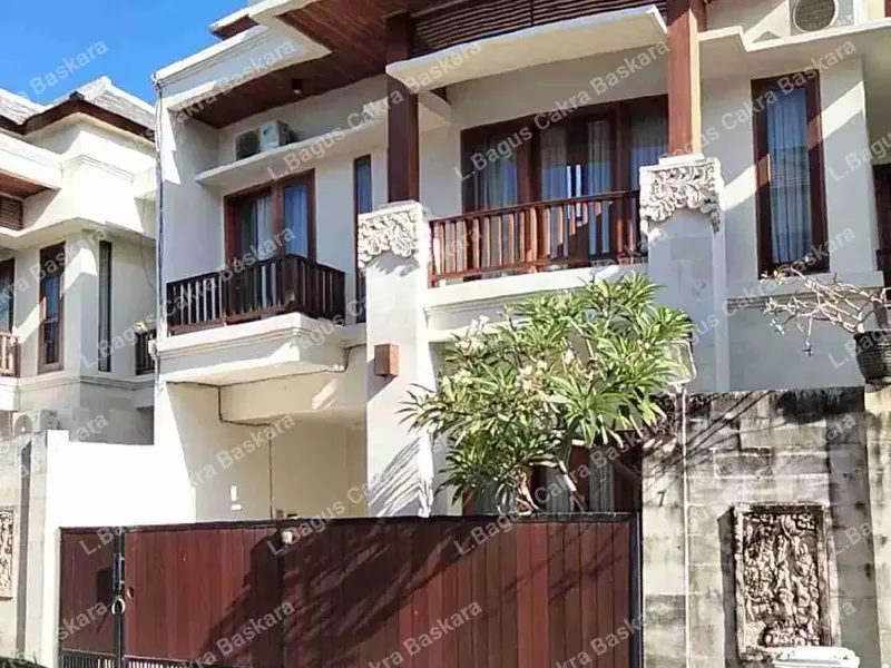 Disewakan Rumah 2 Lantai Full Furnished Minimalis Modern One Gate System Renon Denpasar Selatan - Real Estate in Bali