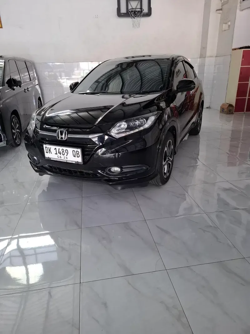 Honda HRV 1.8 Prestige - Vehicles in Bali