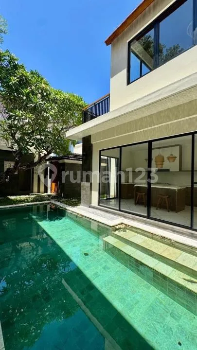 Brand New 2 Bedrooms Villa Seminyak 200M2 - Real Estate in Bali