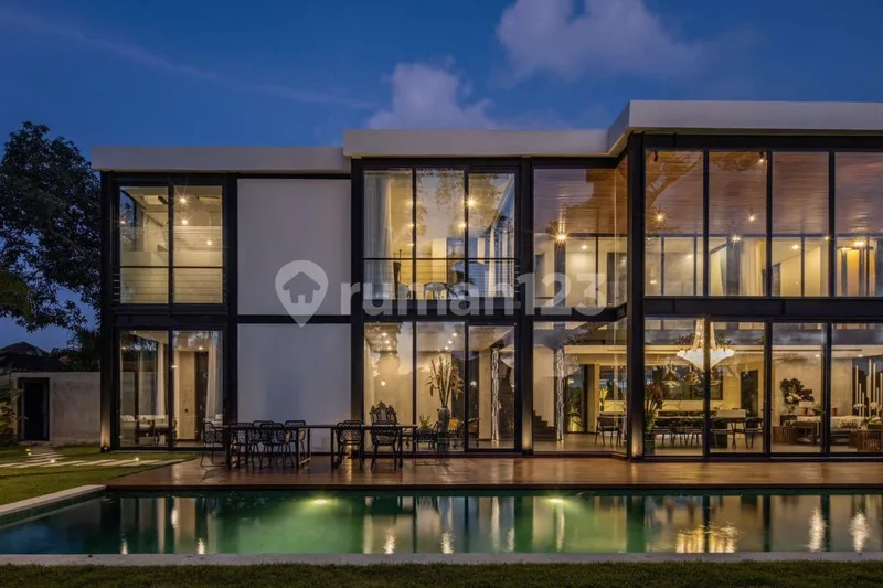 Brand New Contemporary Villa In Umalas For Monthly & Yearly Rent - Bali in Bali