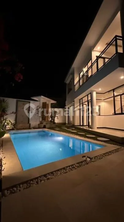 Brand New Villa Furnished di Munggu Seseh Bad - Real Estate in Bali