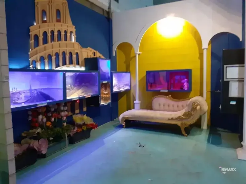 Gedung bekas galeri pameran disewakan, area Ketewel. - Real Estate in Bali