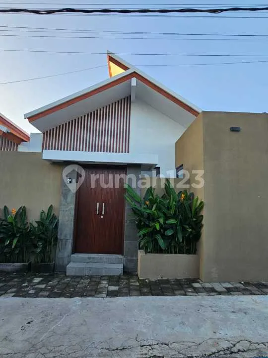 Di Sewakan Villa Kerobokan Bagus 2Br Privat Pool di Kedampang - Real Estate in Bali