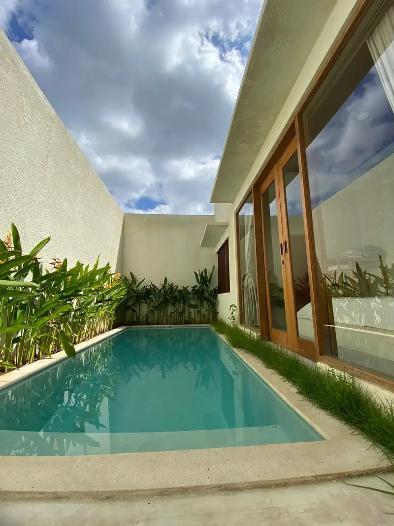 FOR RENT VILLA 1 BR FURNISHED KAWASAN STARTEGIS DI AREA JIMBARAN - Real Estate in Bali