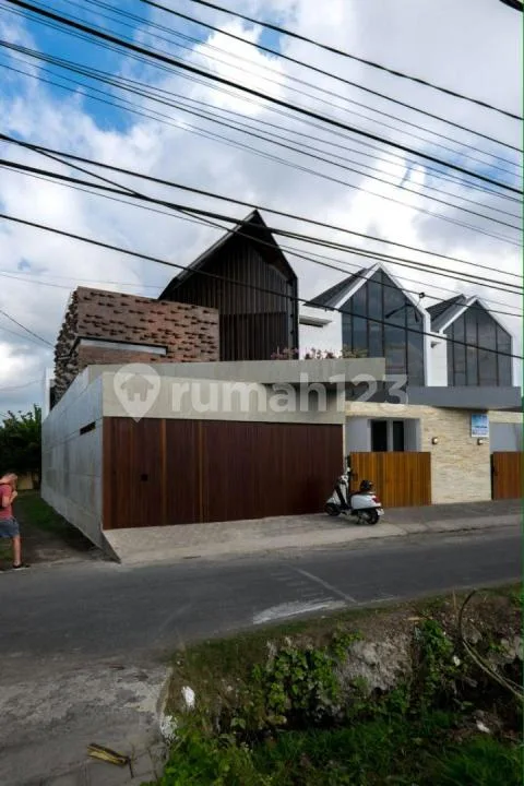 Luxury Villa Prime Lokasi 4 Bedroom di Canggu 5 Menit ke Pantai - Bali in Bali