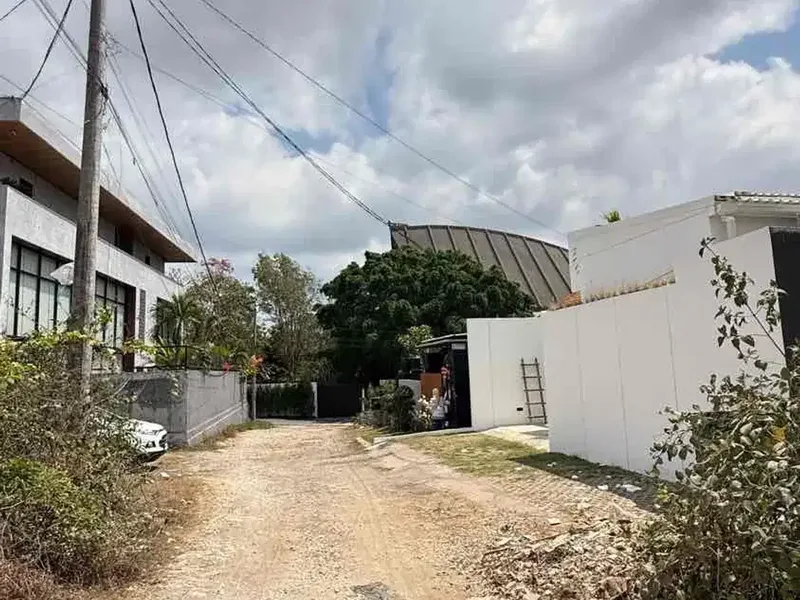 DIJUAL TANAH ZONA PARIWISATA – DEPAN RENAISSANCE UNGASAN, BALI - Bali in Bali