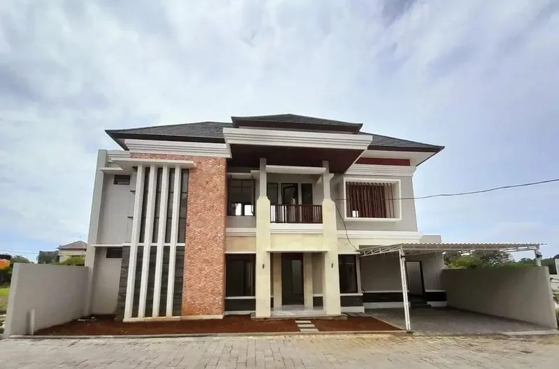 JUAL RUMAH MEWAH SANUR BARU DALAM KOMPLEKS ELIT - Real Estate in Bali