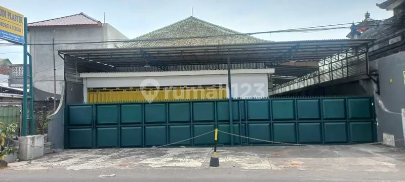 Dijual Toko & Gudang 2 Lantai - Lokasi Strategis Denpasar Selatan - Bali in Bali