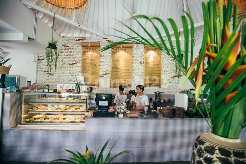 Canggu - Established Restaurant/Café Business For Sale - Real Estate in Bali