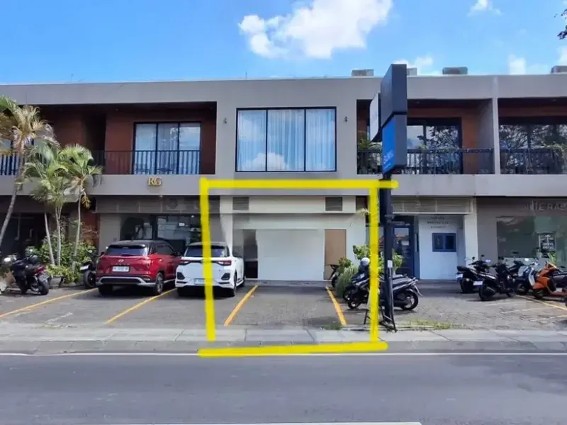 Disewakan Ruko Kantor di Pantai Berawa - Real Estate in Bali