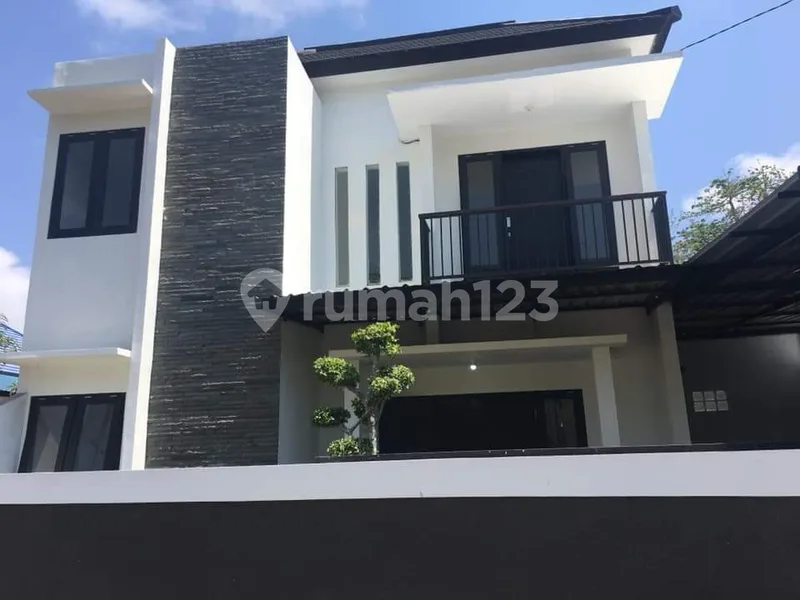 Rumah Modern Semi Furnished Siap Huni di Nusa Dua - Real Estate in Bali