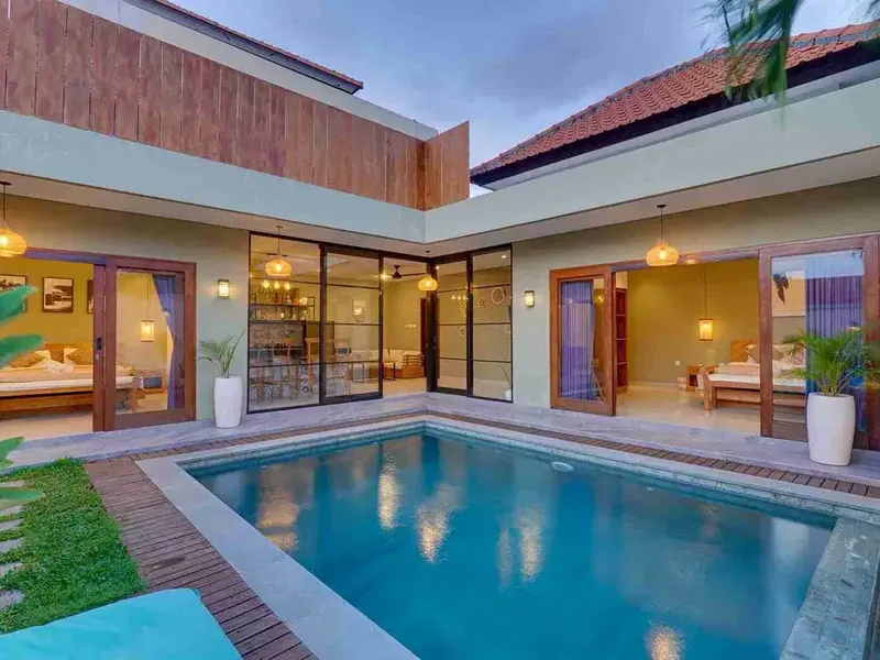 VILLA FOR RENT UMALAS 2 BEDROOM ENCLOSED LIVING & KITCHEN - Real Estate in Bali