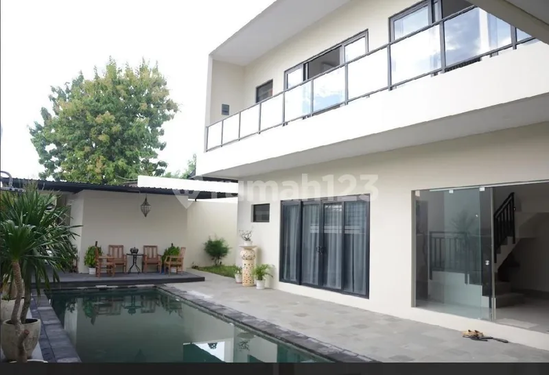 4 Bedrooms Modern Villa With Rooftop Near Jimbaran Beach - Real Estate in Bali