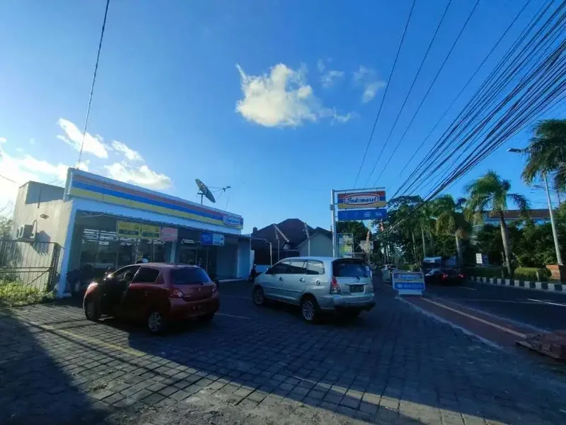 Tanah Bonus Toko di Bypass Dekat Airport Ngurah Rai Bali - Real Estate in Bali