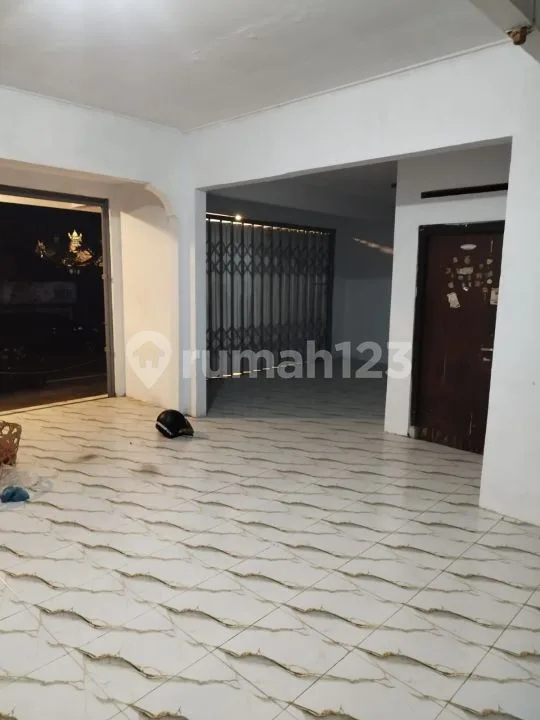 Ruko Jual Lokasi Tonja - Bali in Bali