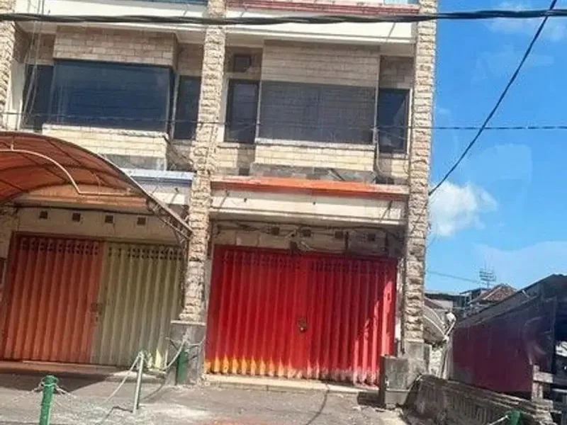 Ruko 3 Lantai Dijual di Kawasan Legian, Kuta, Bali - Real Estate in Bali