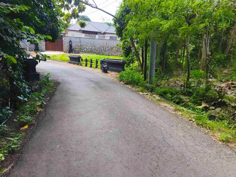 dijual tanah 2035m² IDR 450 juta per are dekat poltekpar Bali STP nusa dua Kuta Selatan Badung Bali - Bali in Bali