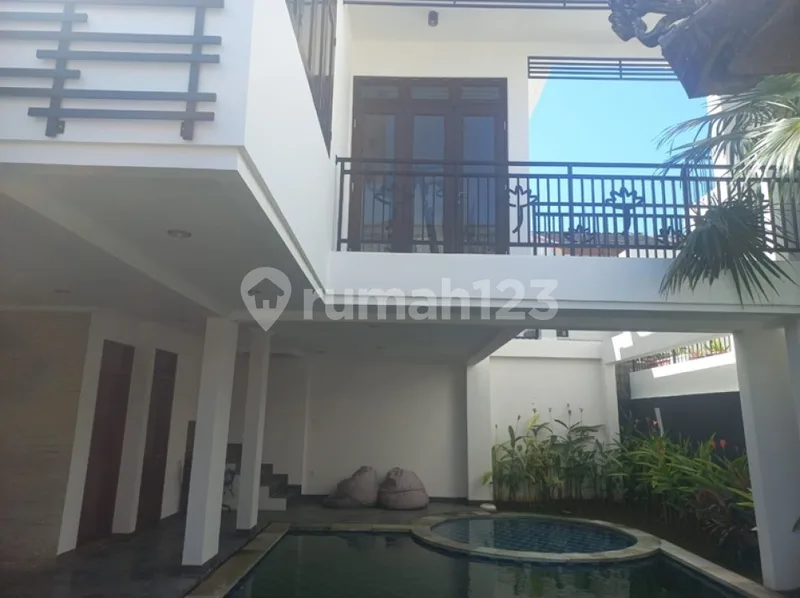 Rumah One Gated 4 Kamar di Denpasar Selatan - Bali in Bali