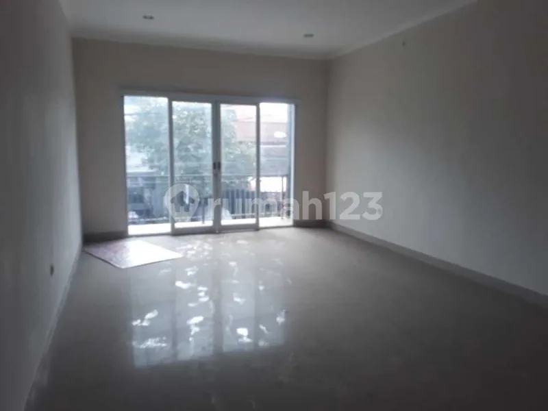 Ruko di Tempat Strategis Kota Denpasar Dengan Harga Murah - Bali in Bali