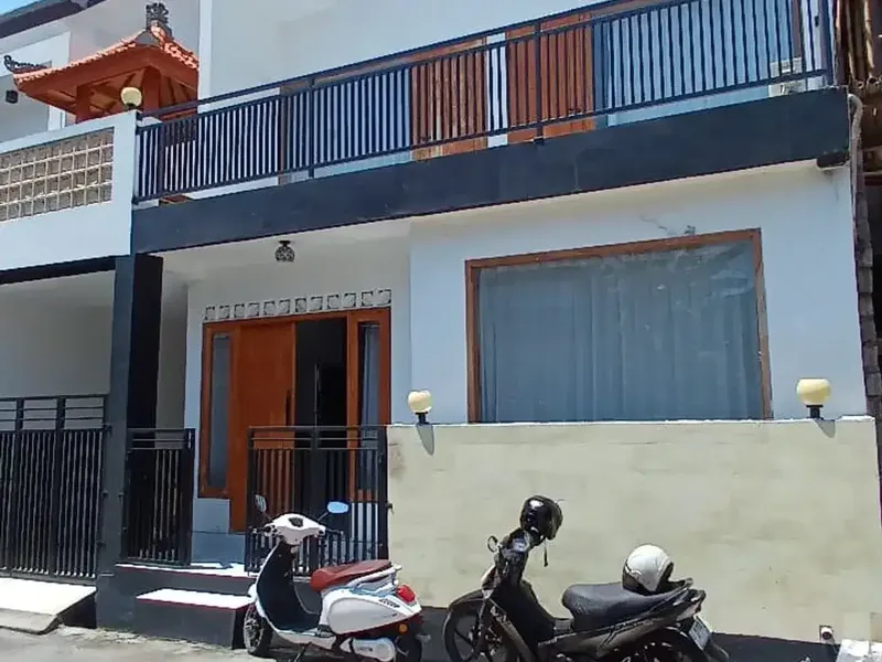 TURUN HARGA RUMAH BARU PANJER DEKAT RENON REBUTAN - Real Estate in Bali