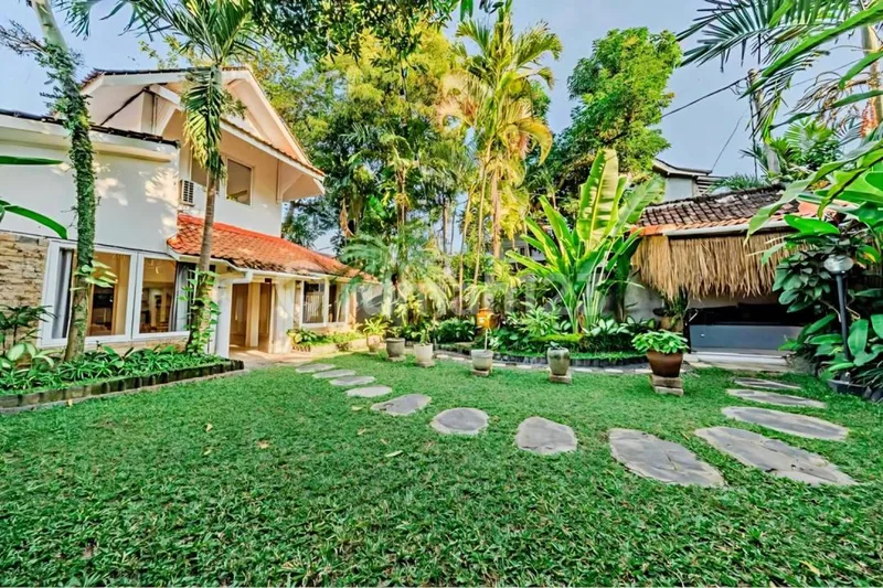Beautiful 2-Bedroom Villa - Prime Canggu / Seminyak - Real Estate in Bali