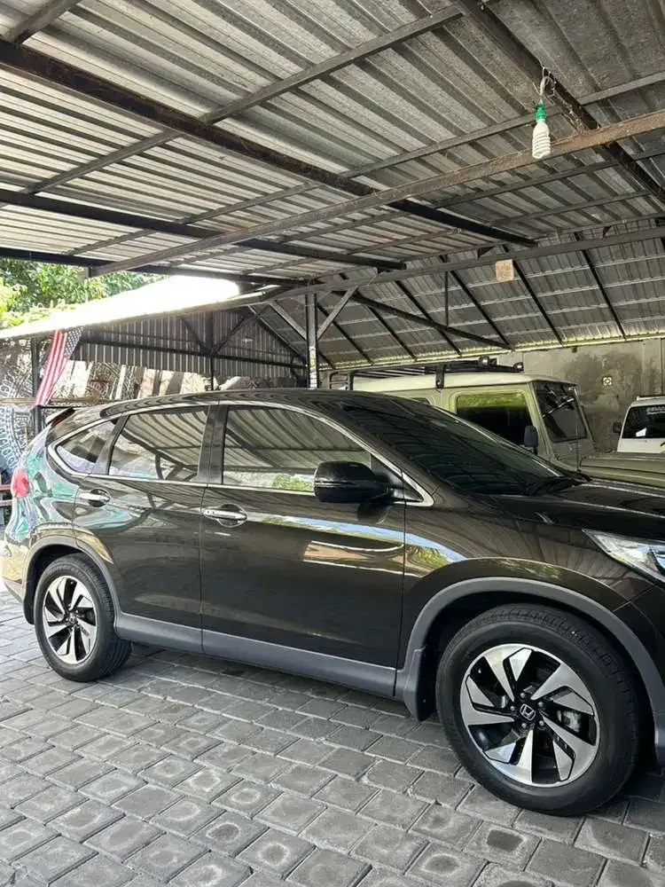 Honda CR-V 2016 Bensin - Vehicles in Bali