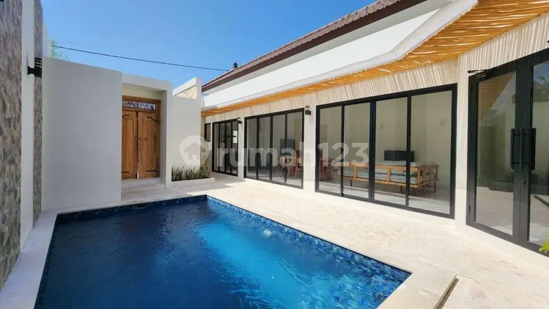 Sewa Brand New Villa Furnished, Strategis Area di Pering, Gianyar - Real Estate in Bali