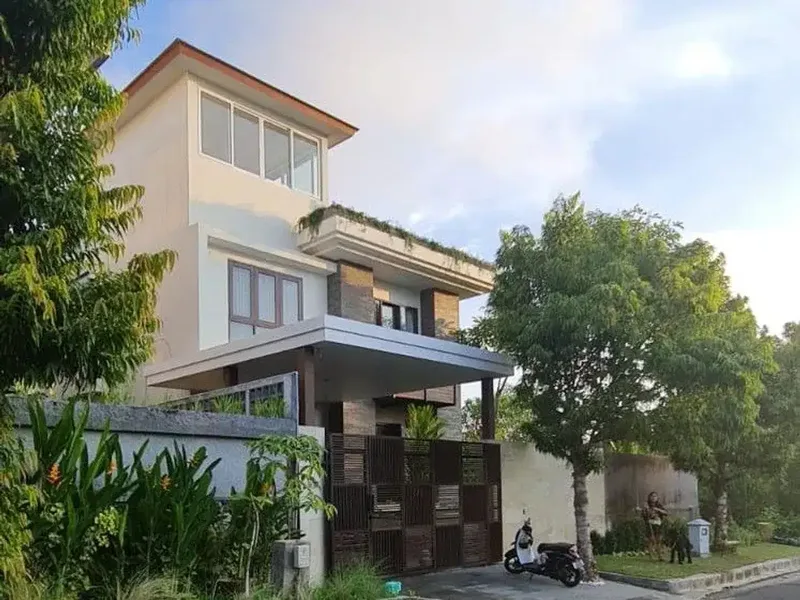 DISEWAKAN Vila Modern di Jantung Pecatu, Oasis Rooftop dengan Pemandangan Laut - Real Estate in Bali