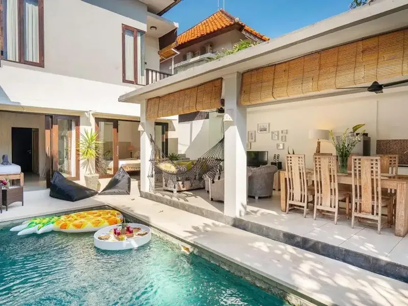 Di Sewakan Villa 3 Bedroom - Lokasi Batu Belig - Seminyak - Real Estate in Bali