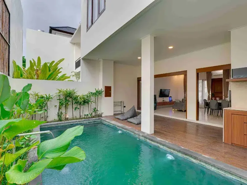 DiSEWAKAN VILLA MODERN DI SEMINYAK - Real Estate in Bali
