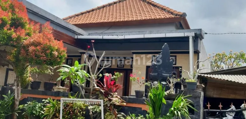Rumah 3 Kamar Siap Huni di Buduk Tunon, Akses 5 Meter - Real Estate in Bali