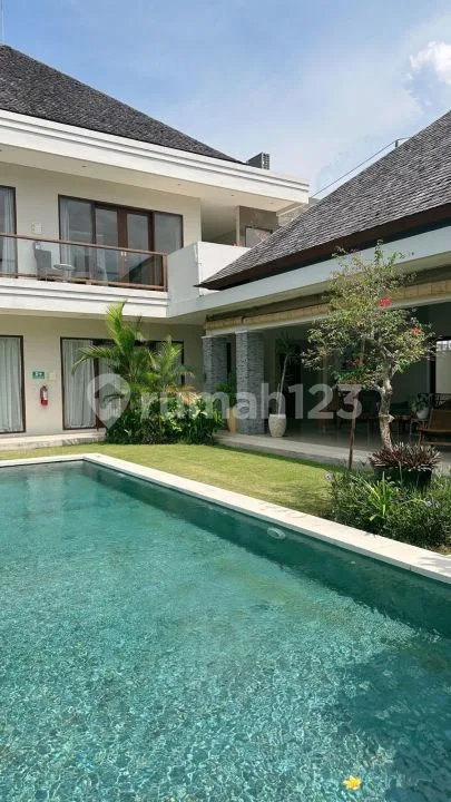 Villa Modern di Batubolong Canggu Close To The Beach - Bali in Bali