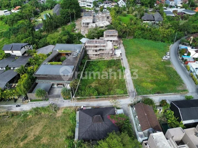 Land Sale Pererenan 1256M² - Pink Zone - Bali in Bali