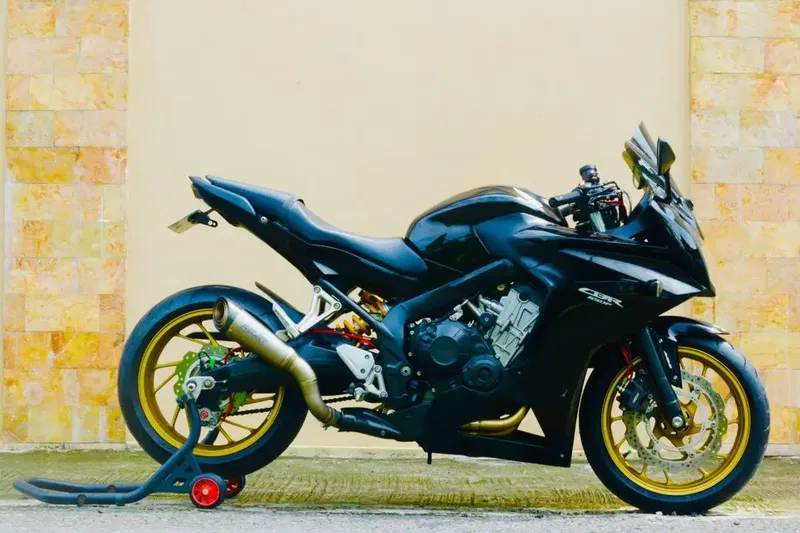 Honda CBR 650F ABS mulus GSX 600 CBR 600 Zx6 ZX25 - Vehicles in Bali