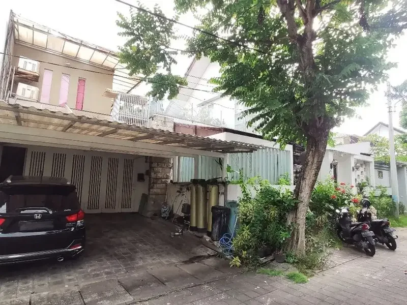 Rumah Mewah 5 Kamar Tidur Dijual di Sunset Road, Kuta Area - Real Estate in Bali