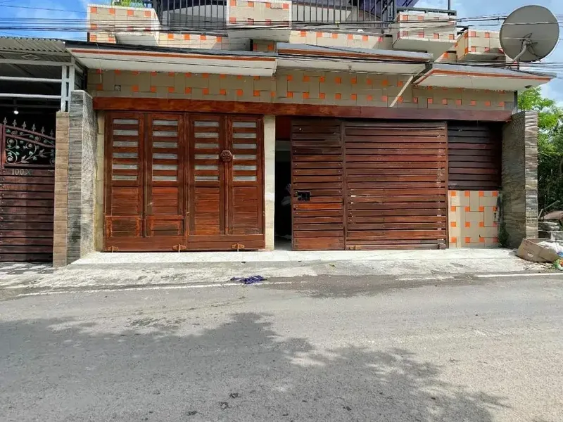 Dijual Rumah 3 Lantai Lokasi di Jl. Uluwatu 2, Jimbaran. - Real Estate in Bali