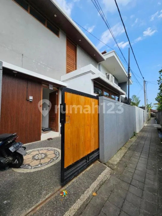Disewakan Rumah Minimalis di Ubud - Real Estate in Bali