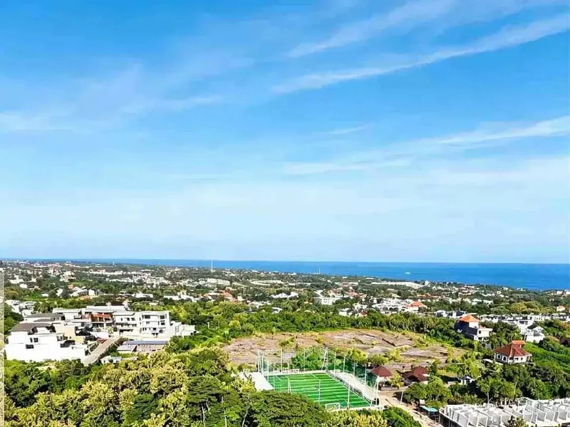 DIJUAL TANAH ADA BANGUNAN DAN LAPANGAN BISNIS MINI SOCCER YG SEDANG OERKEMBANG DI ULUWATU BALI - Real Estate in Bali