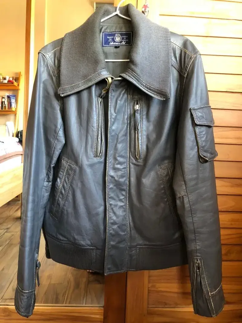 Jaket kulit asli avirex - Fashion in Bali