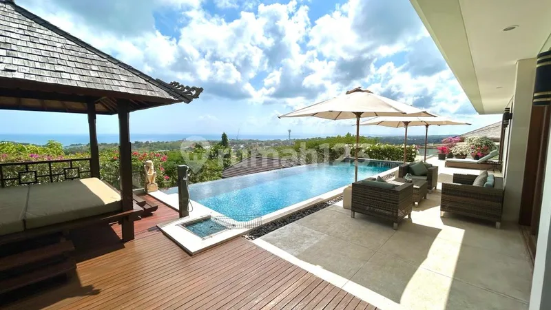 This Prominent Landmark Property Can Be Purchased Freehold Or Leasehold - Bali in Bali