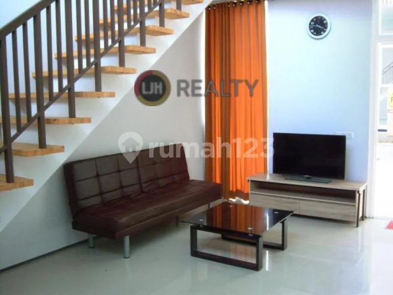 Rumah 3 Kamar Tidur Dekat Jalan Sunset Road, Kuta, Badung - Real Estate in Bali
