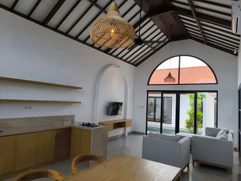 Modern 2 Bedroom Villa for Rent in Seseh with Premium Services Included - Real Estate in Bali