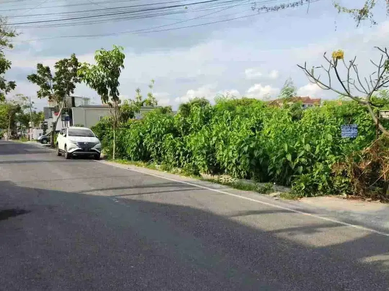 JUAL TANAH PREMIUM JLN PEMELISAN AGUNG BERAWA PINGGIR JLN UTAMA DEKAT PANTAI BERAWA CANGGU - Bali in Bali