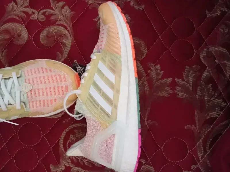 adidas UltraBOOST ORI masih baru - Bali in Bali