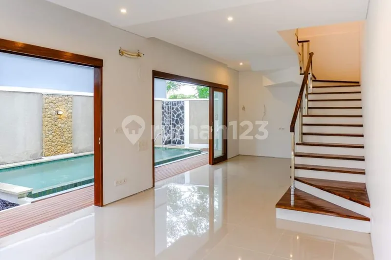 Ready Luxury Villa One Gate System Dekat Pantai Melasti dan Pandawa - Real Estate in Bali