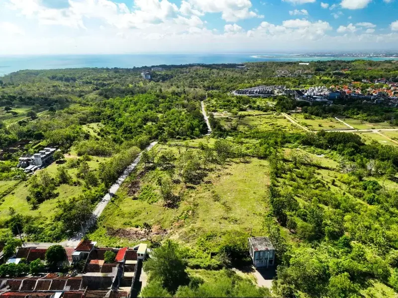 tanah premium yang berlokasi di balangan ungasan,lokasi strategis,sebelah project the link - Bali in Bali