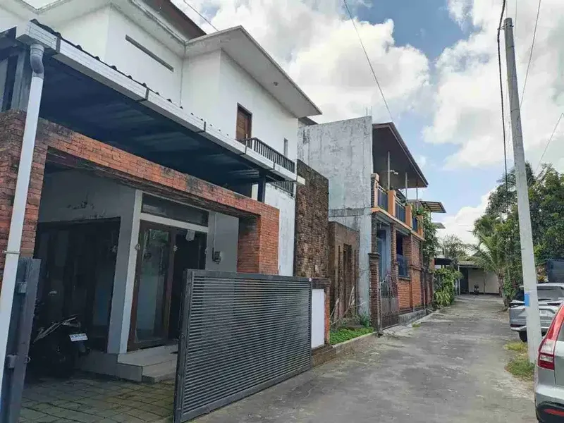 Di jual rumah jalan A Yani utara , Denpasar , Bali - Bali in Bali