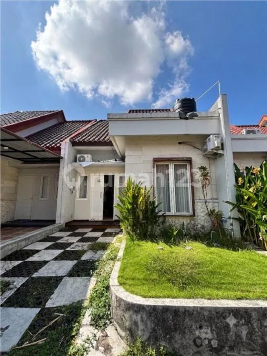 Villa Jual di Bali Village dengan 2 Kamar Tidur Dekat Plataran Villa Kerobokan - Real Estate in Bali